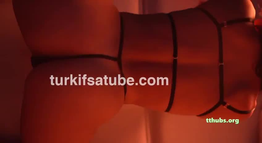 Tango Twerk Kalça Sallama Arkadan Domalar
