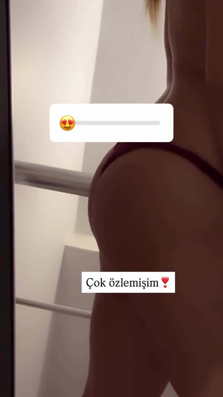 Elif Karaaslan Ifsa Balkonda Kalça Domalma