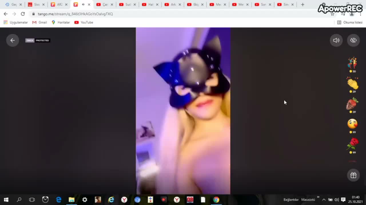 Tango HelloDespina Ifsa Maskeli Ustunu Siyiriyor