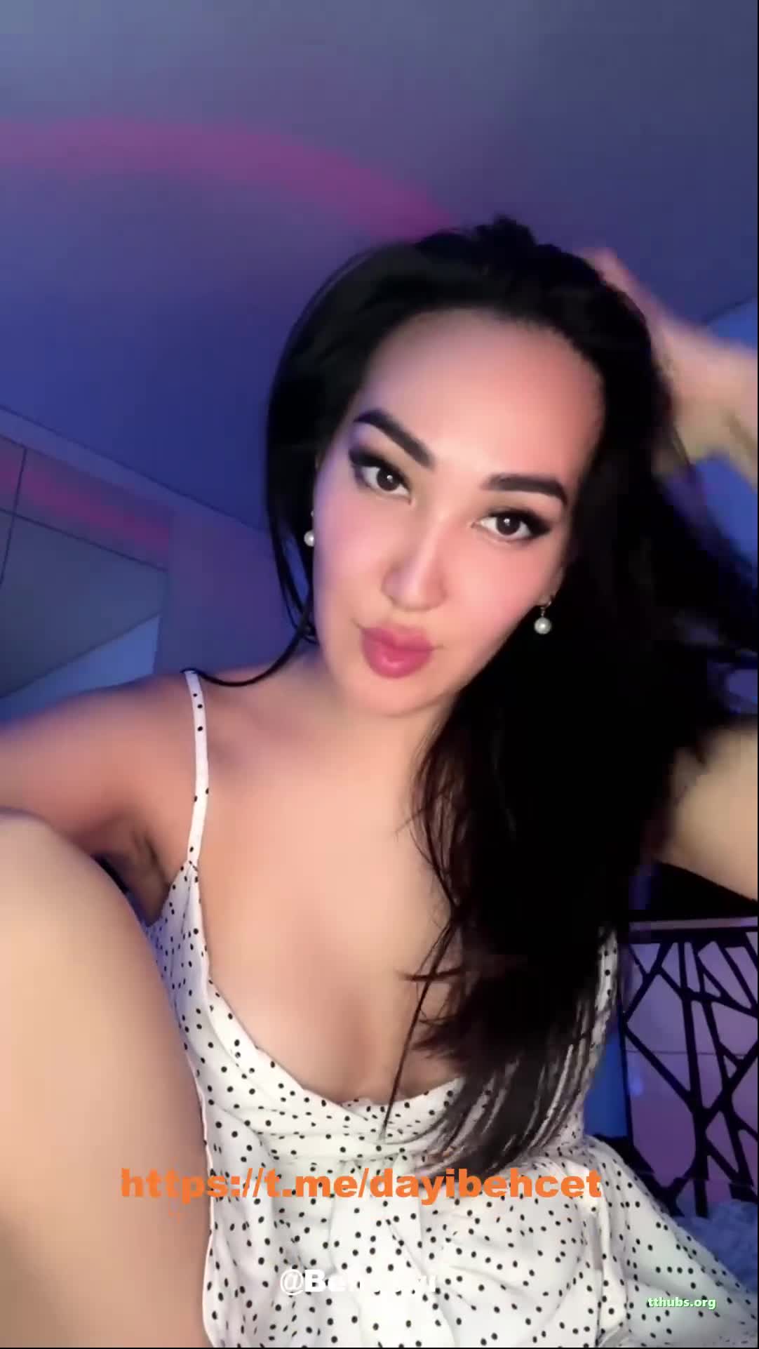 Tango Jasmine Beyaz Askılı Göğüs Açıyor