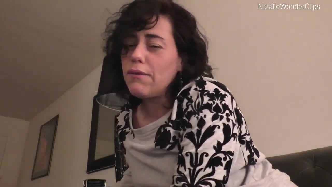 Anne Oğul Natalie Wonder Göt Sallama