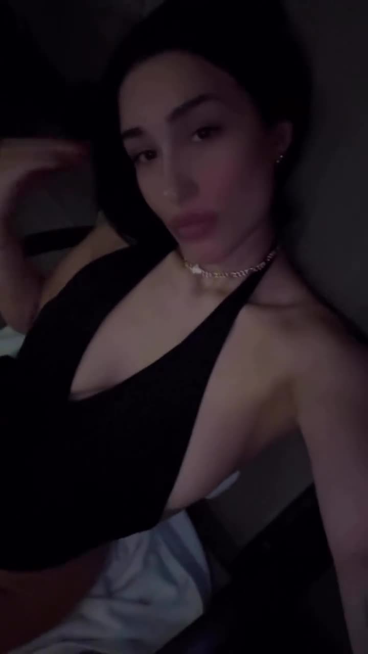 Şeyma Mestoğlu Ifsa Yatak Göğüs Açma