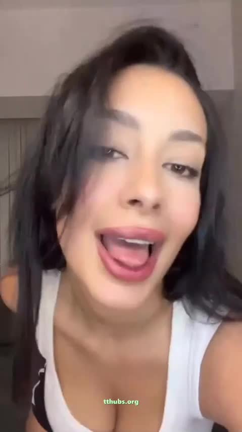 Tease Ifsa Beyaz Askılı Dudak Yalıyor
