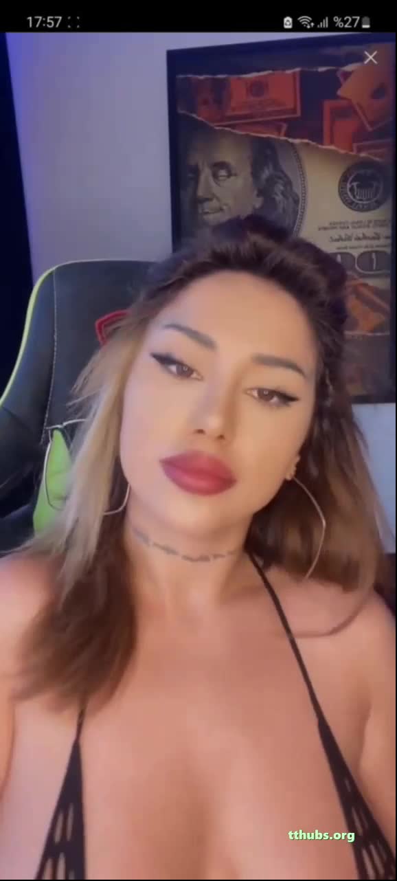 Fileli Hatun Memelerini Açıyor Ifsa