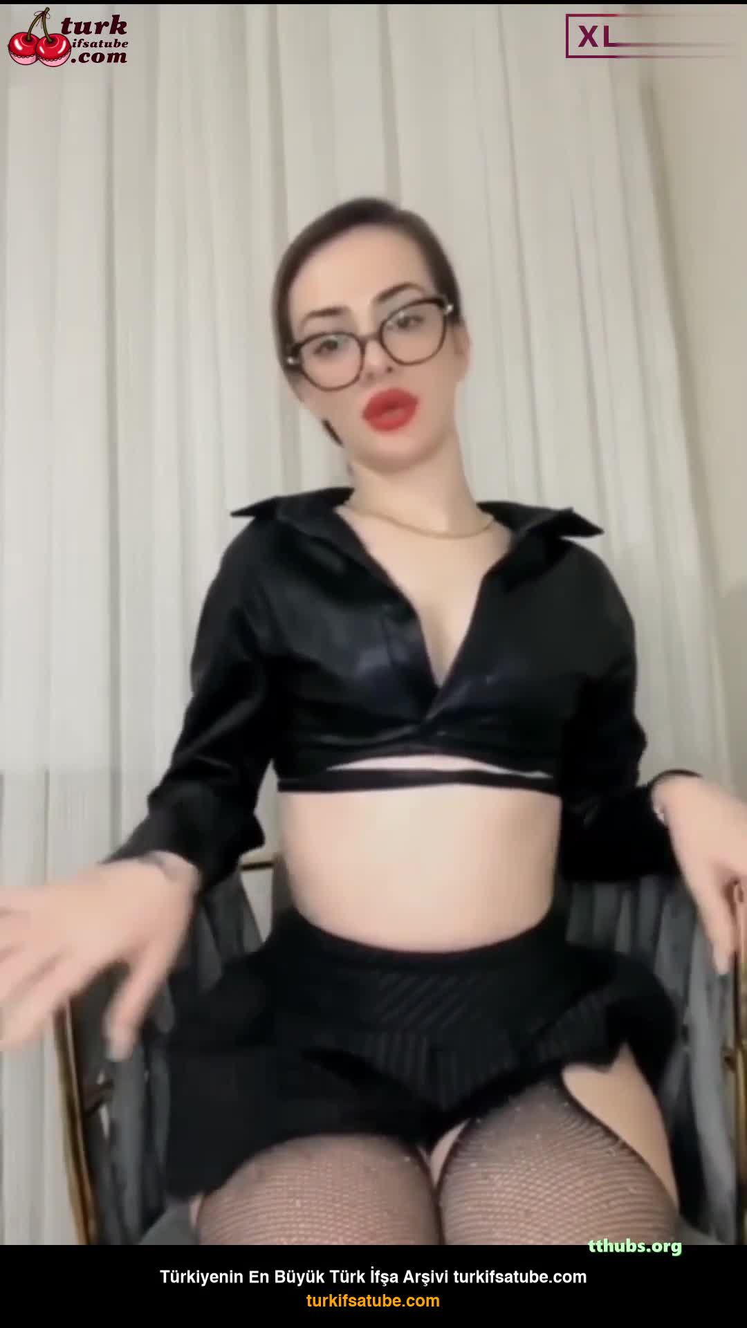 Öznur Güven İfşa Bacak Açma