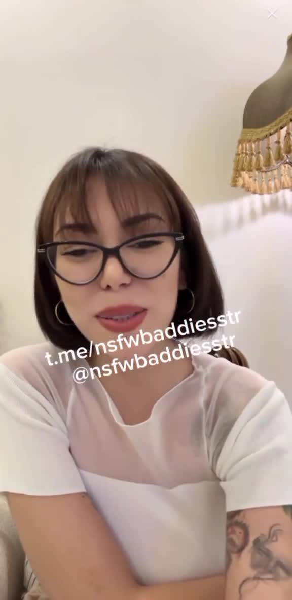 Şeyda Nur Tunç Şeffaf Tişört Memeleri Belli