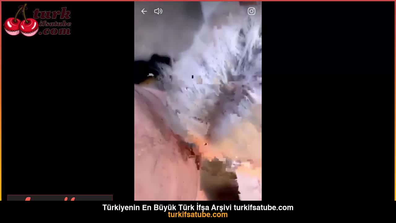İlçin Karagöz Beyazla Göğüs Yoğurma