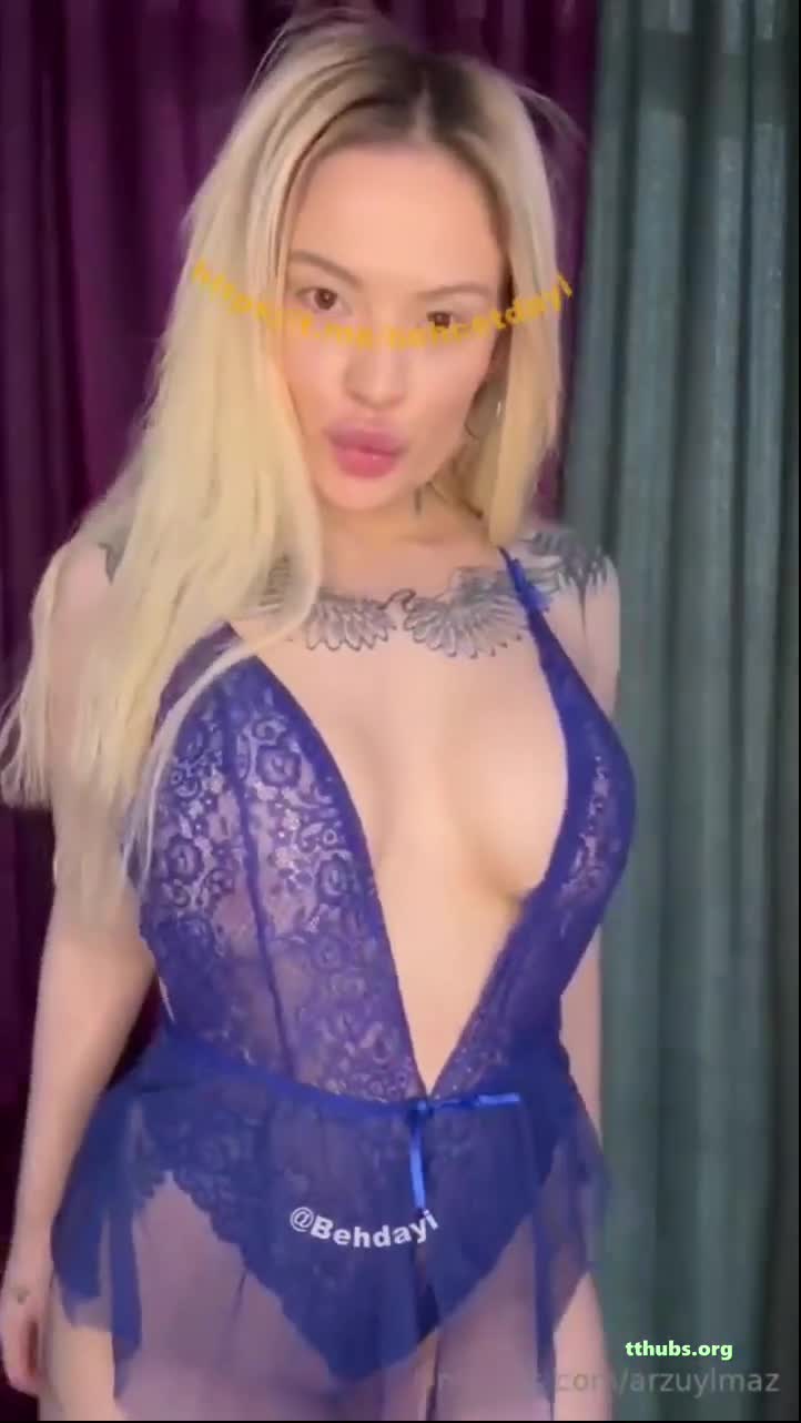 Arzu Yılmaz Milf Göğüs Gösteriyor Babydoll