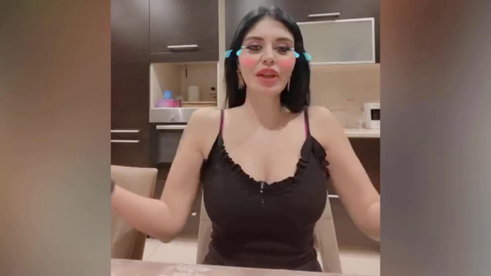Ebru Polat Süt Dökme Şovu Mutfakta