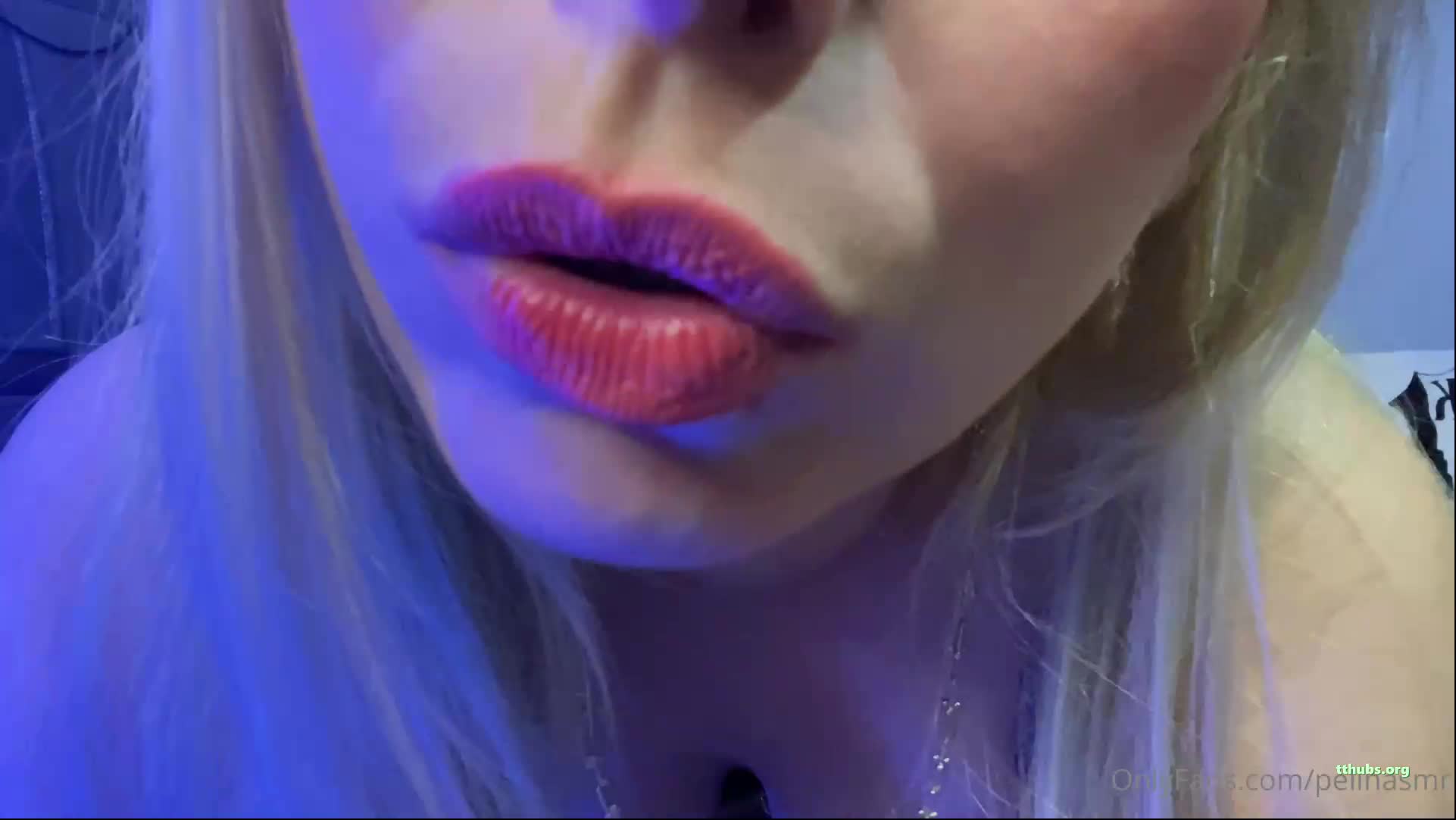 Pelin ASMR Ifsa Kırmızı Dudak Isırma
