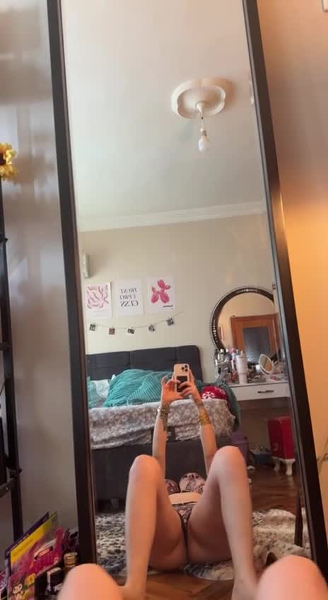 Simge Barankoğlu Ifsa Aynada Üstsüz