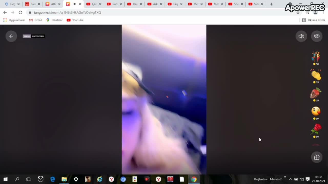 HelloDespina Tango İfşa Yayınında Dildo Şov İçin Anahtar Topluyor