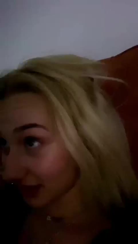 Naz Elbir Sakso Kalca Sallama Porno