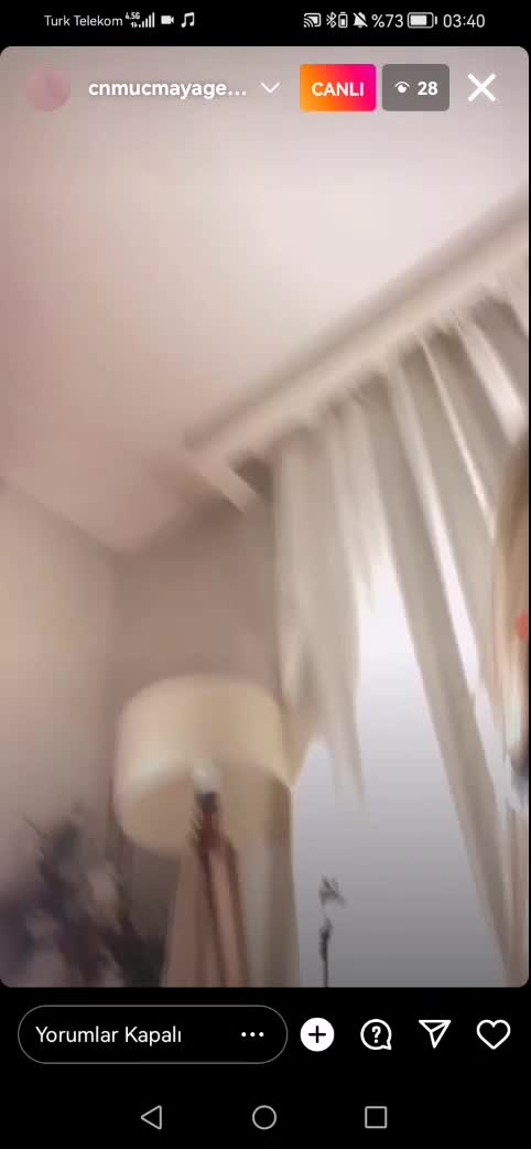 HelloDespina Perde Önü Kalın Bacak Sallama