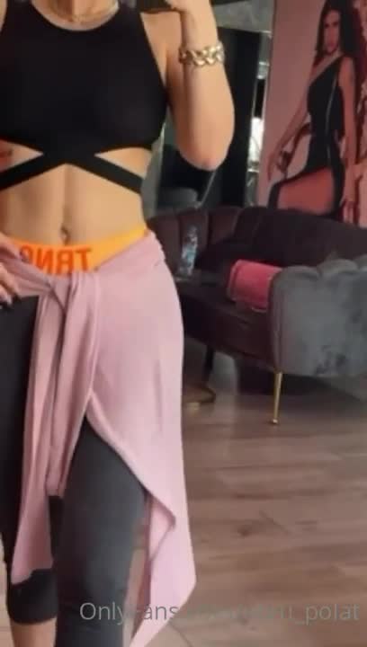 Ebru Polat Dans Turuncu Şort Fit Karın