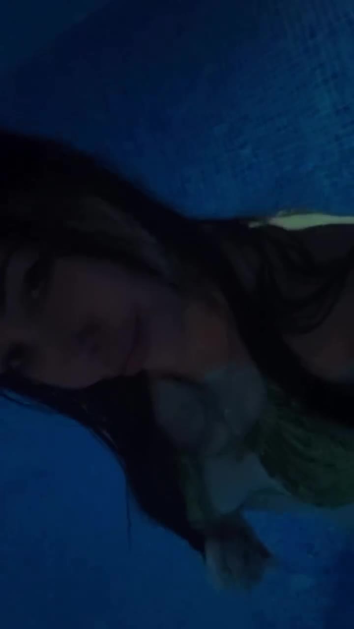Cansu Bade Taş Selfie Tease Videoları