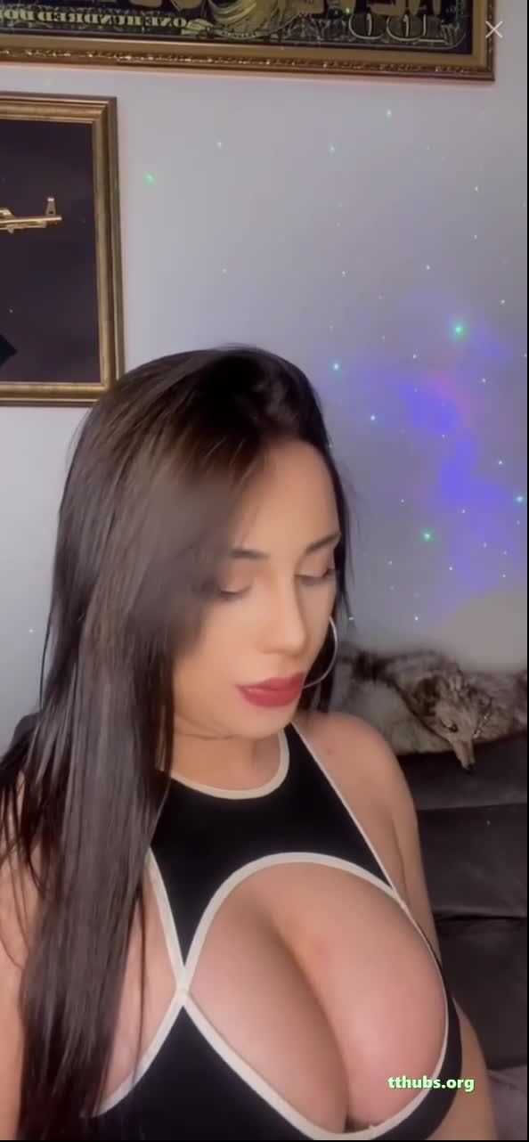 Bigo Bilgelisa Göğüs Gösterisi Canlı Yayın