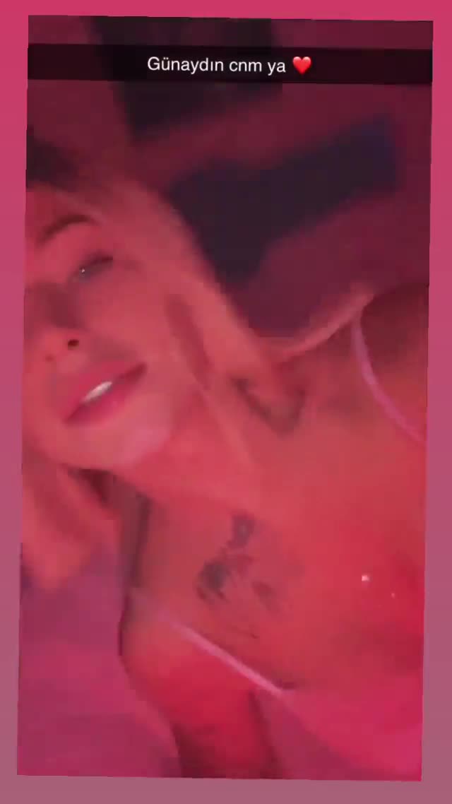 Simay Tektaş Snapchat Nude Selfie